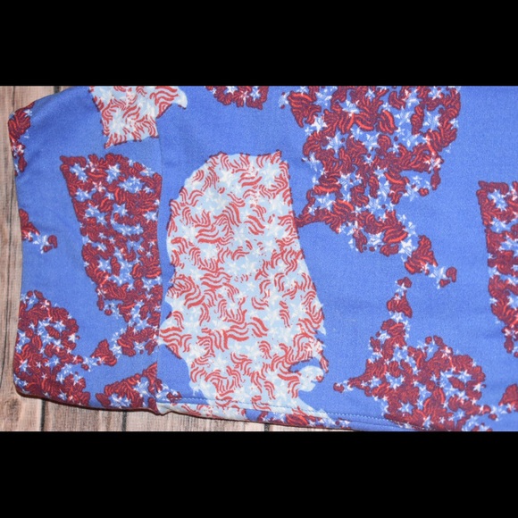 LuLaRoe OS leggings from Americana collection - Picture 2 of 2